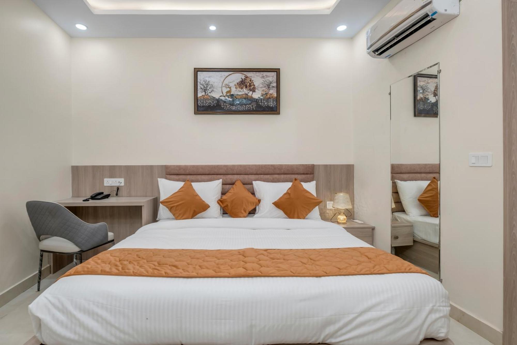 Hotel Sudarshan Ayodhya Exterior foto