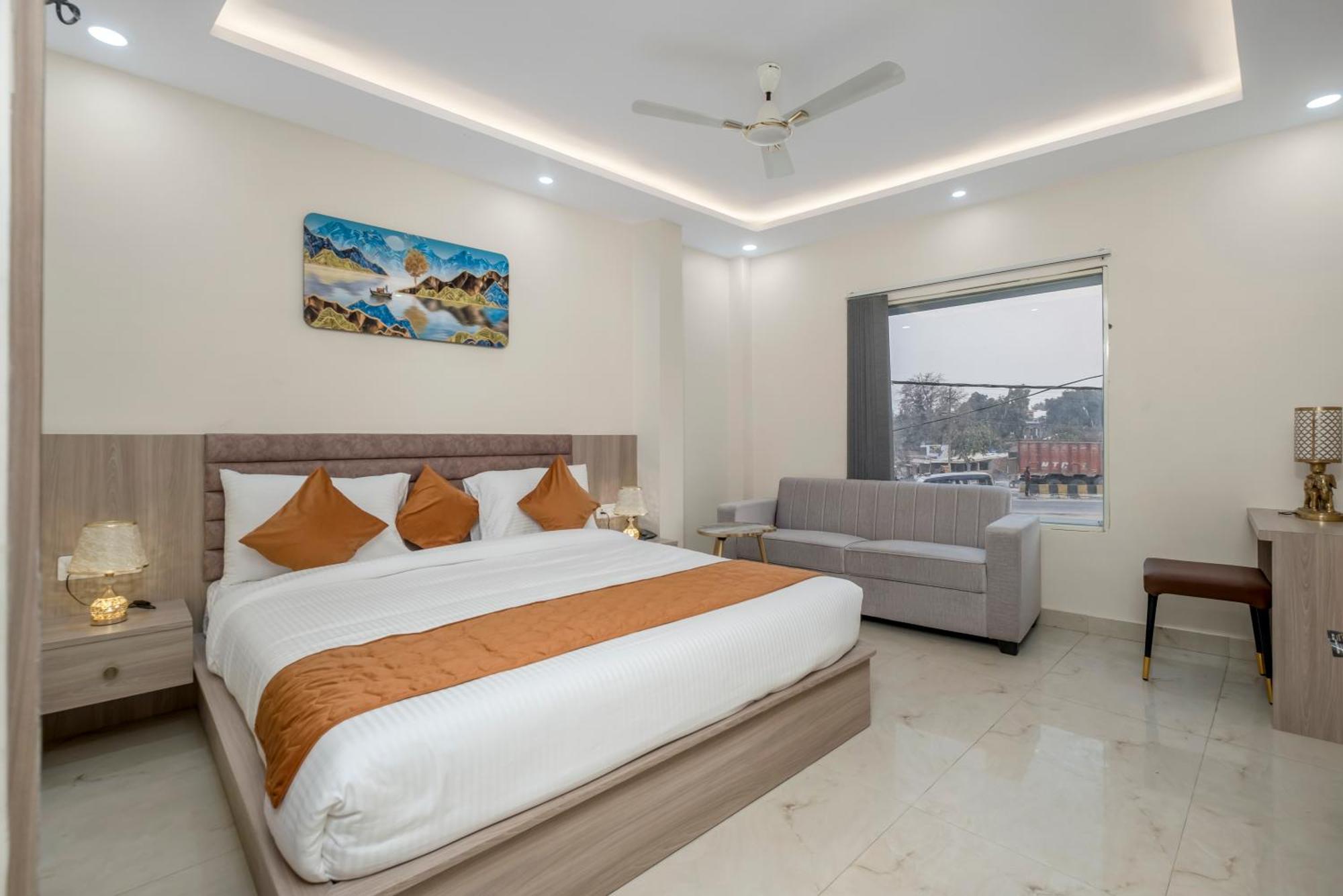 Hotel Sudarshan Ayodhya Exterior foto